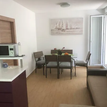 Holiday home Punta Skala 64 *
