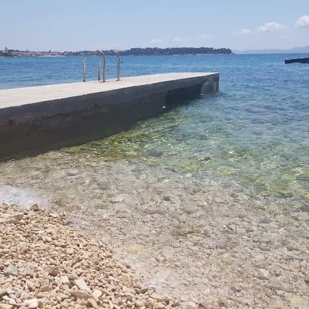 Punta Skala 64 Petrcane